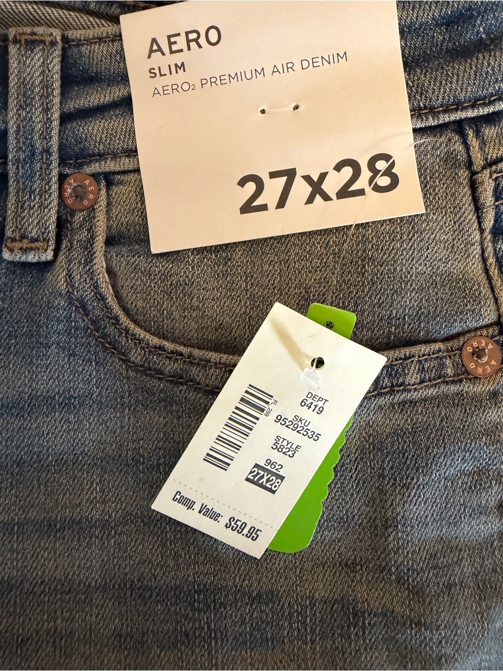 Aeropostale Men’s Slim Jeans in Faded Blue Wash - Picture 4 of 4